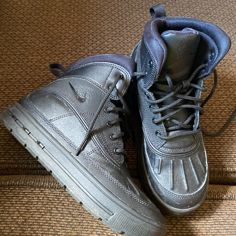 Nike boots